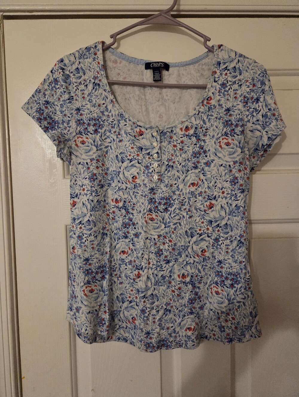 Chaps Light Blue Floral Short Sleeve Scoop Neck Tee
